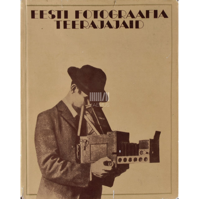 Kaljula Teder. Eesti fotograafia teerajajaid