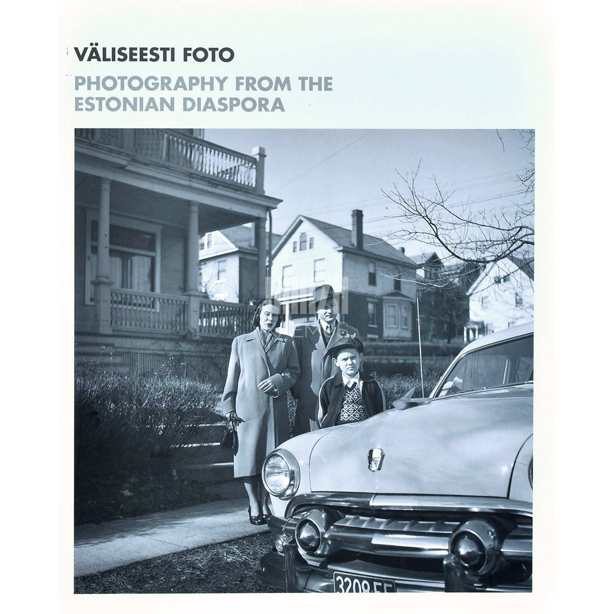 … Väliseesti foto. Näitus Kumu Kunstimuuseumis 08.10.-19.12.2010